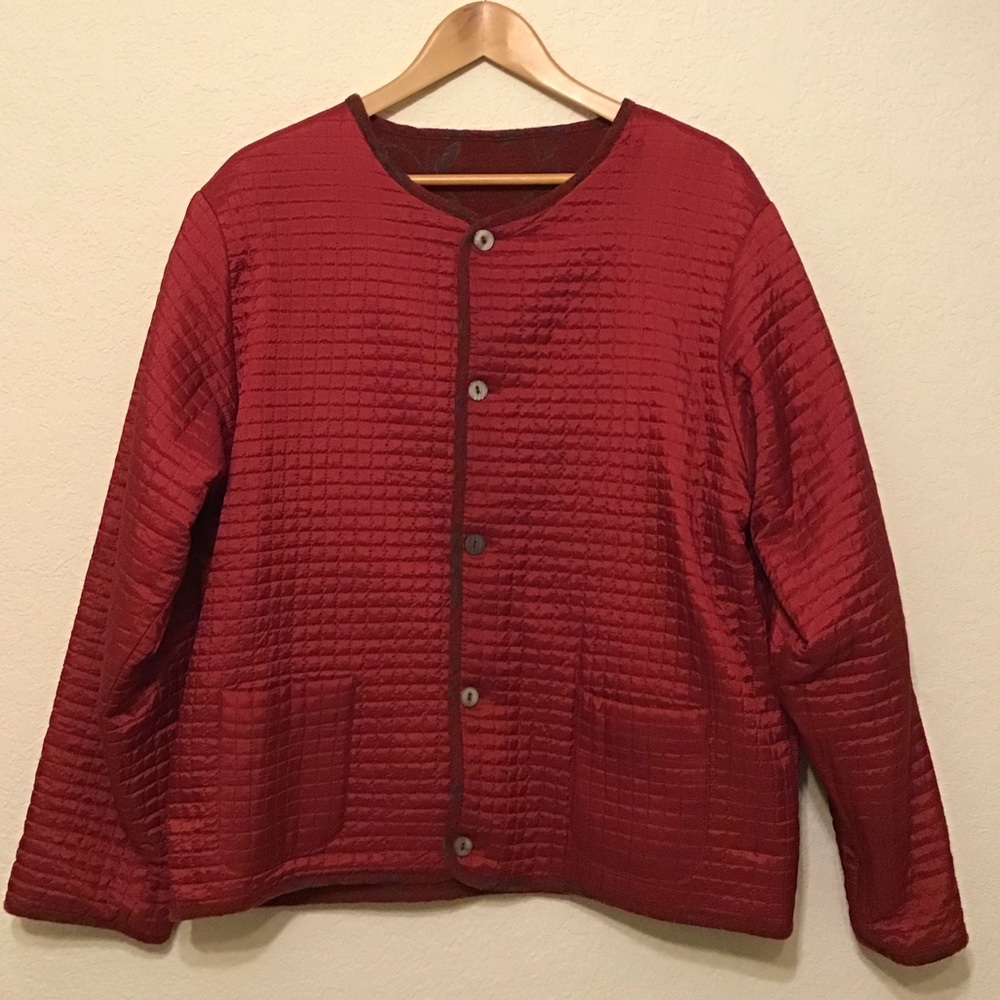 🎄🎄3 for $15 - Red quilted jacket coat Reversible